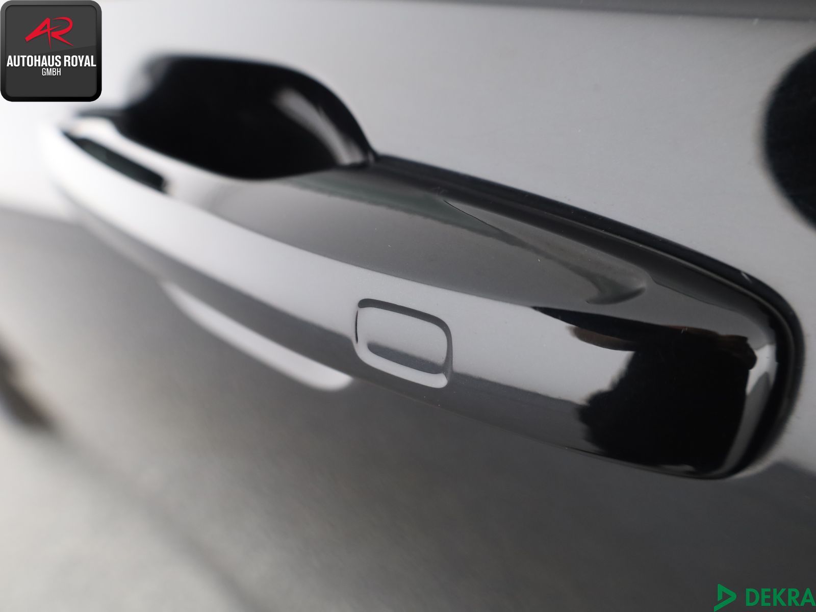 Volvo XC 90 AWD T8 RECHARGE R DESIGN 7 SITZE,STANDHEIZ
