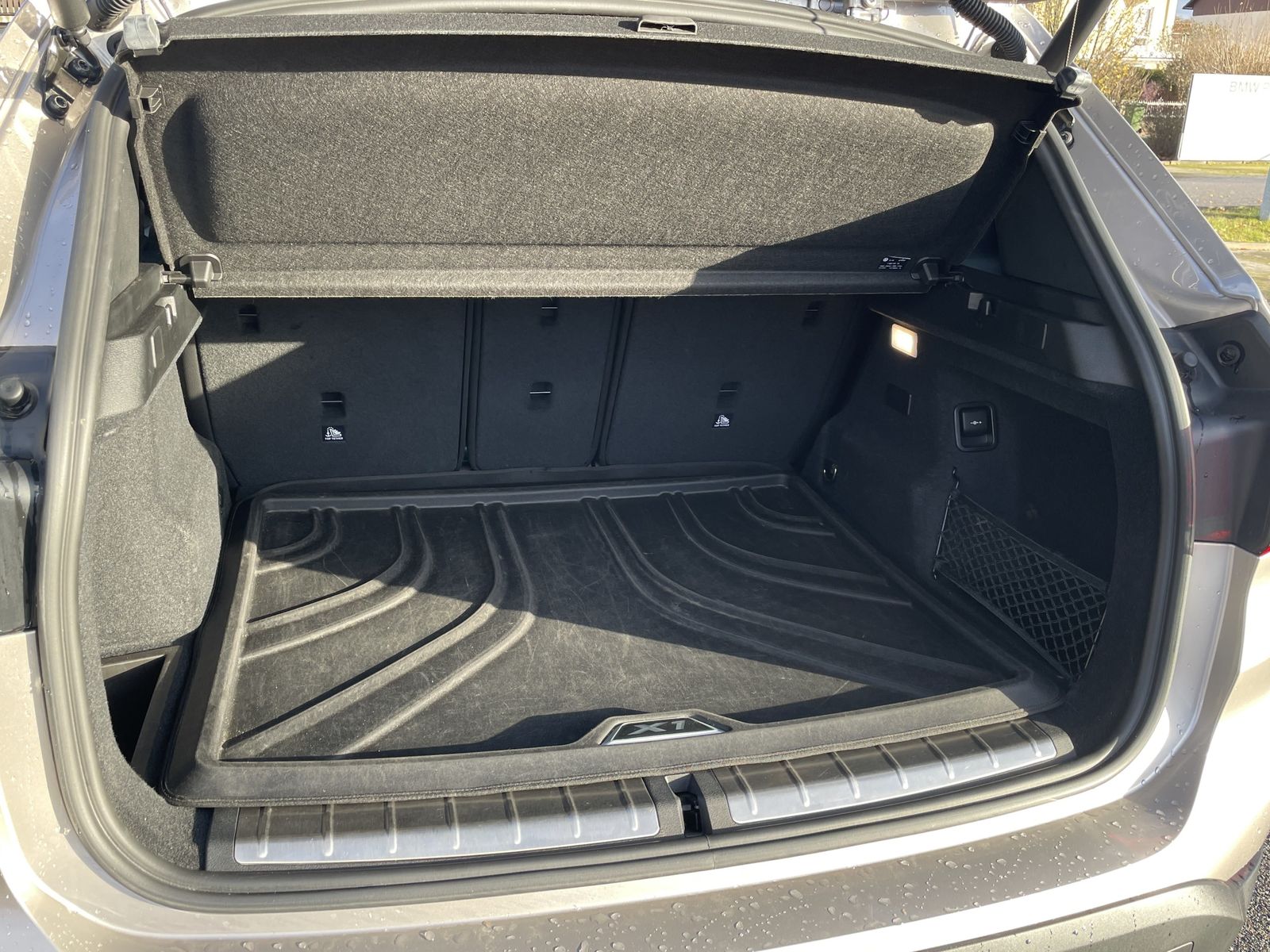 BMW X1 xDrive25e xLine - Samsaru's Car Outlet