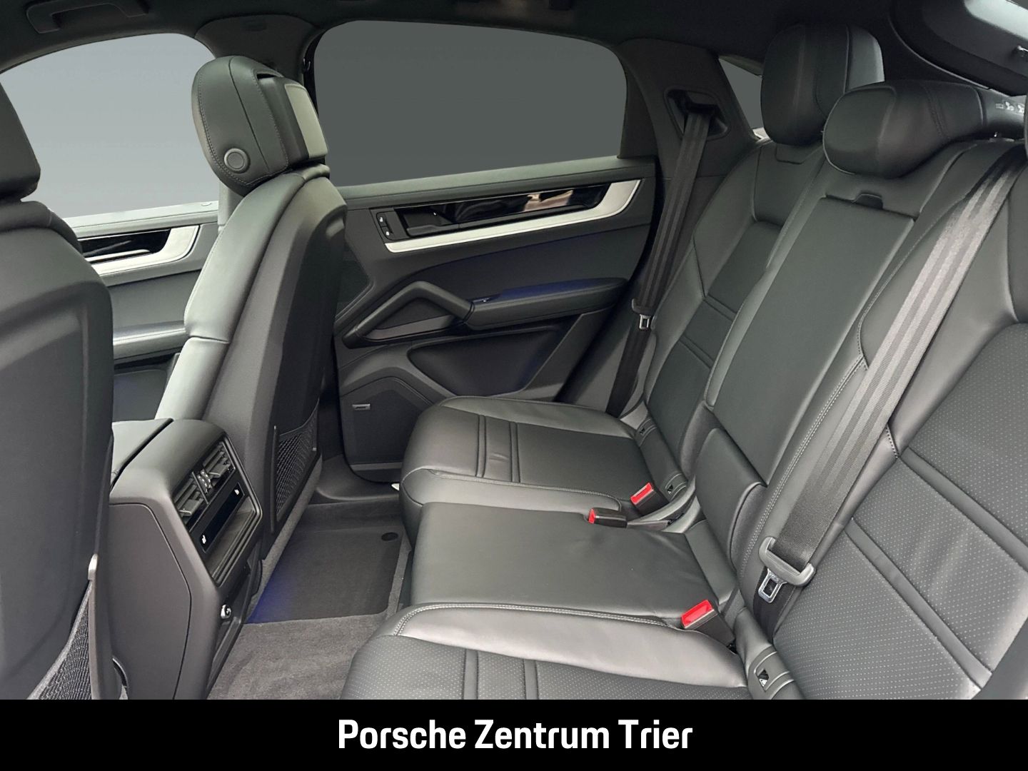 Porsche Cayenne E-Hybrid Coupe Panoramadach InnoDrive