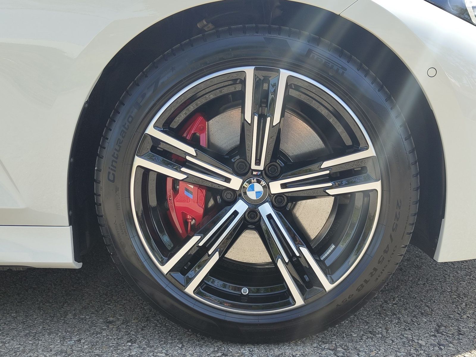 BMW 320d M Sportpaket - Samsaru's Car Outlet