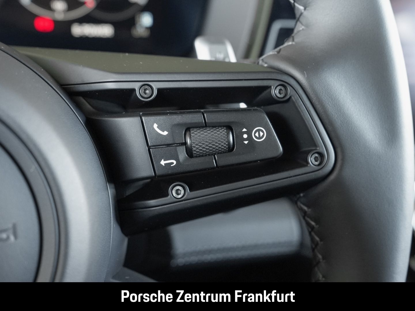 Porsche Panamera 4 E-Hybrid HA-Lenkung InnoDrive Head-Up