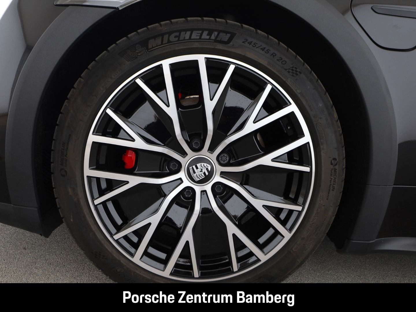 Porsche Taycan 4S CT/ Inno Drive/ Matrix/ Bose/ Head-Up/