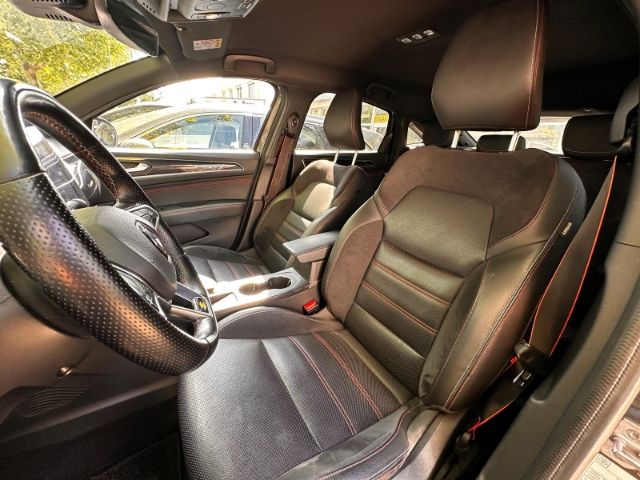 Renault Arkana E-TECH 145 R.S.LINE - Samsaru's Car Outlet