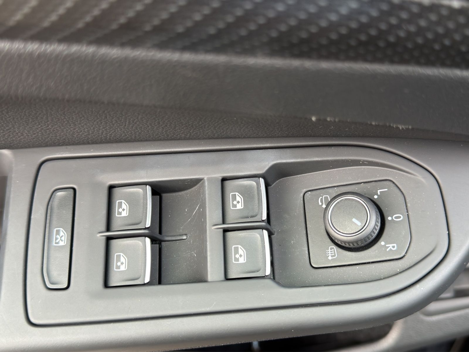 Volkswagen Golf Variant R LEDER LM19 HuD H/K
