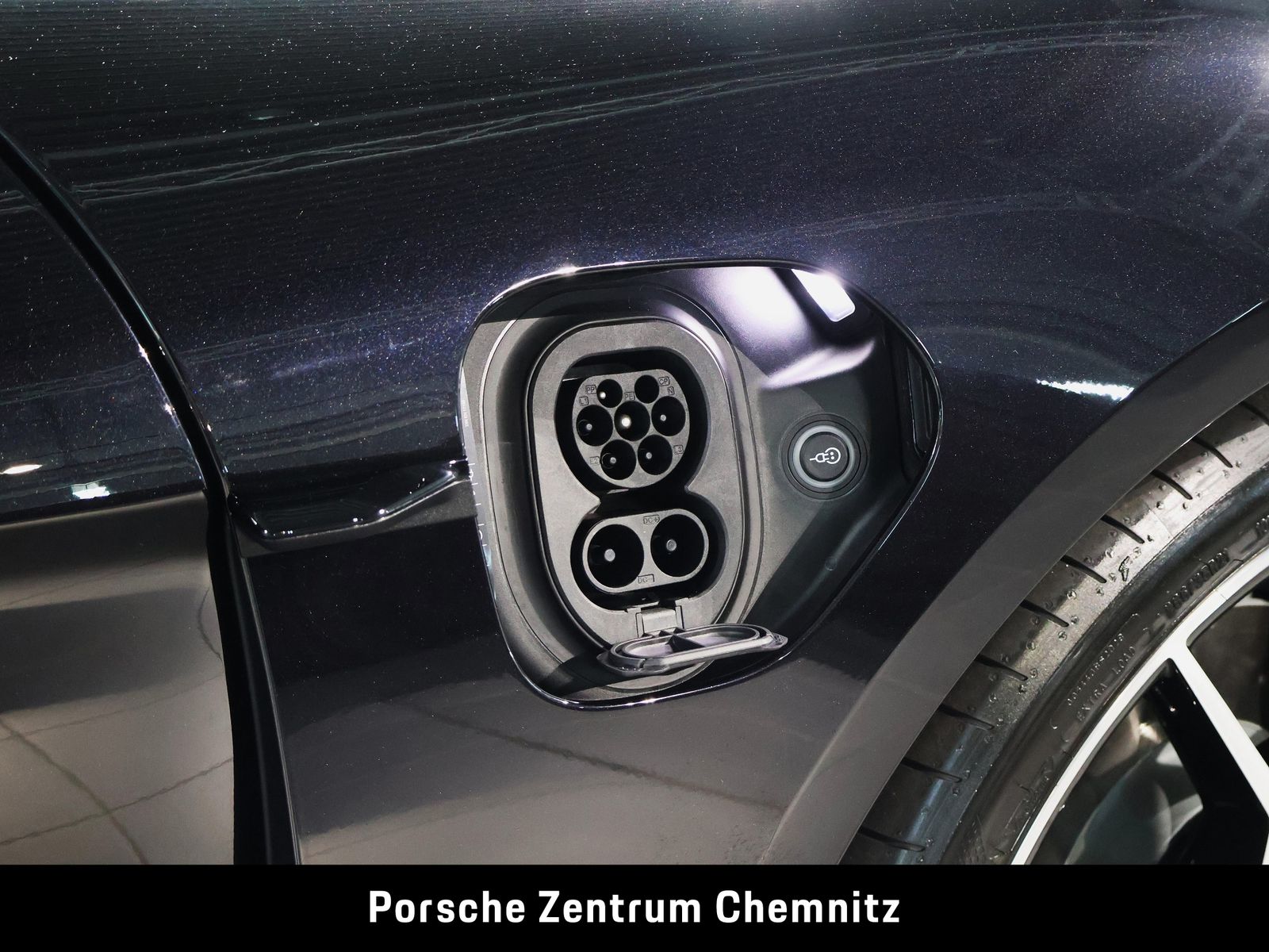 Porsche Taycan 4 Großer Akku!;4+1Sitze;Pano;BOSE