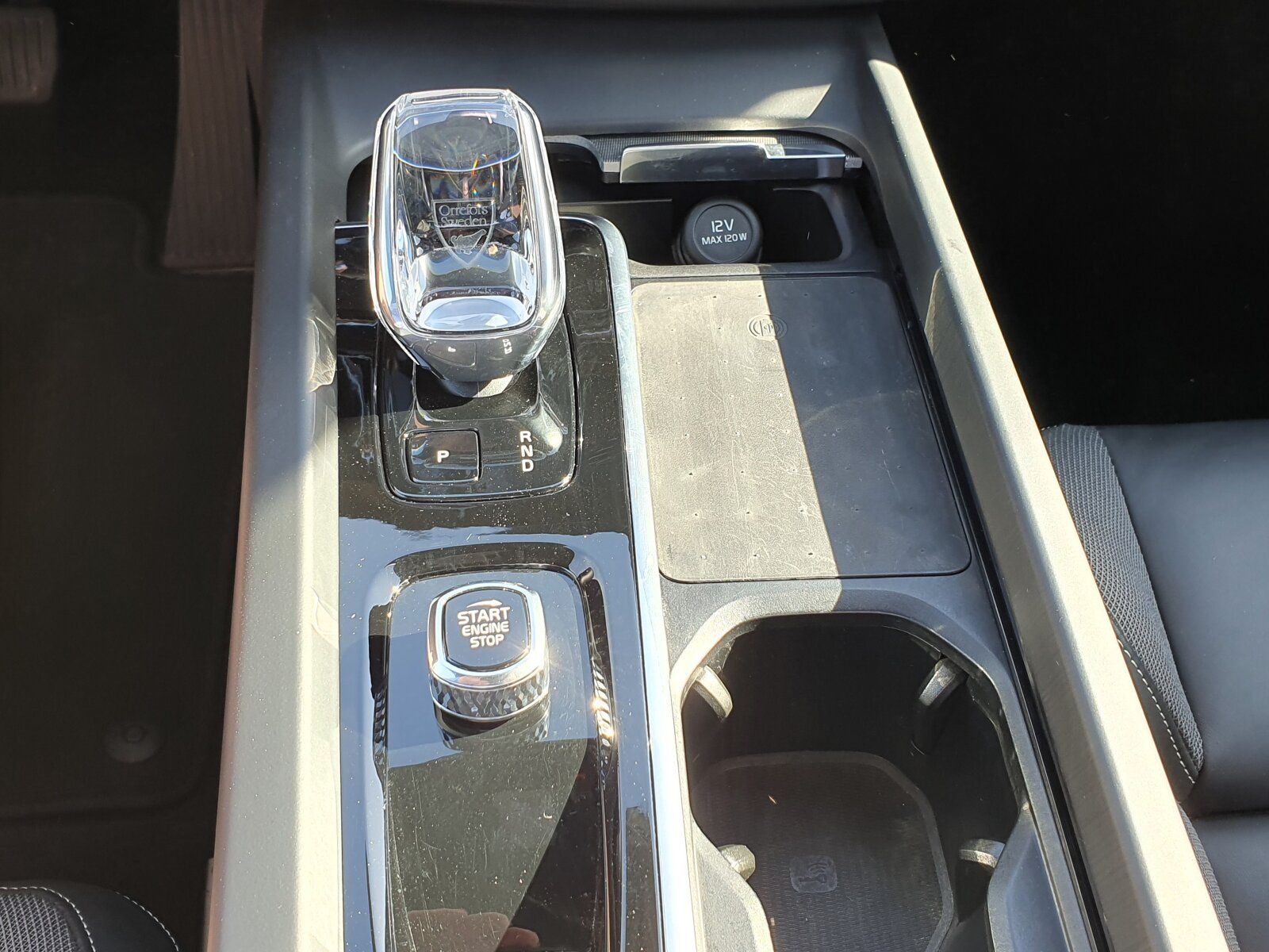 Volvo XC60 B4 AWD Plus Dark Keyless-Start/Autom./Klima