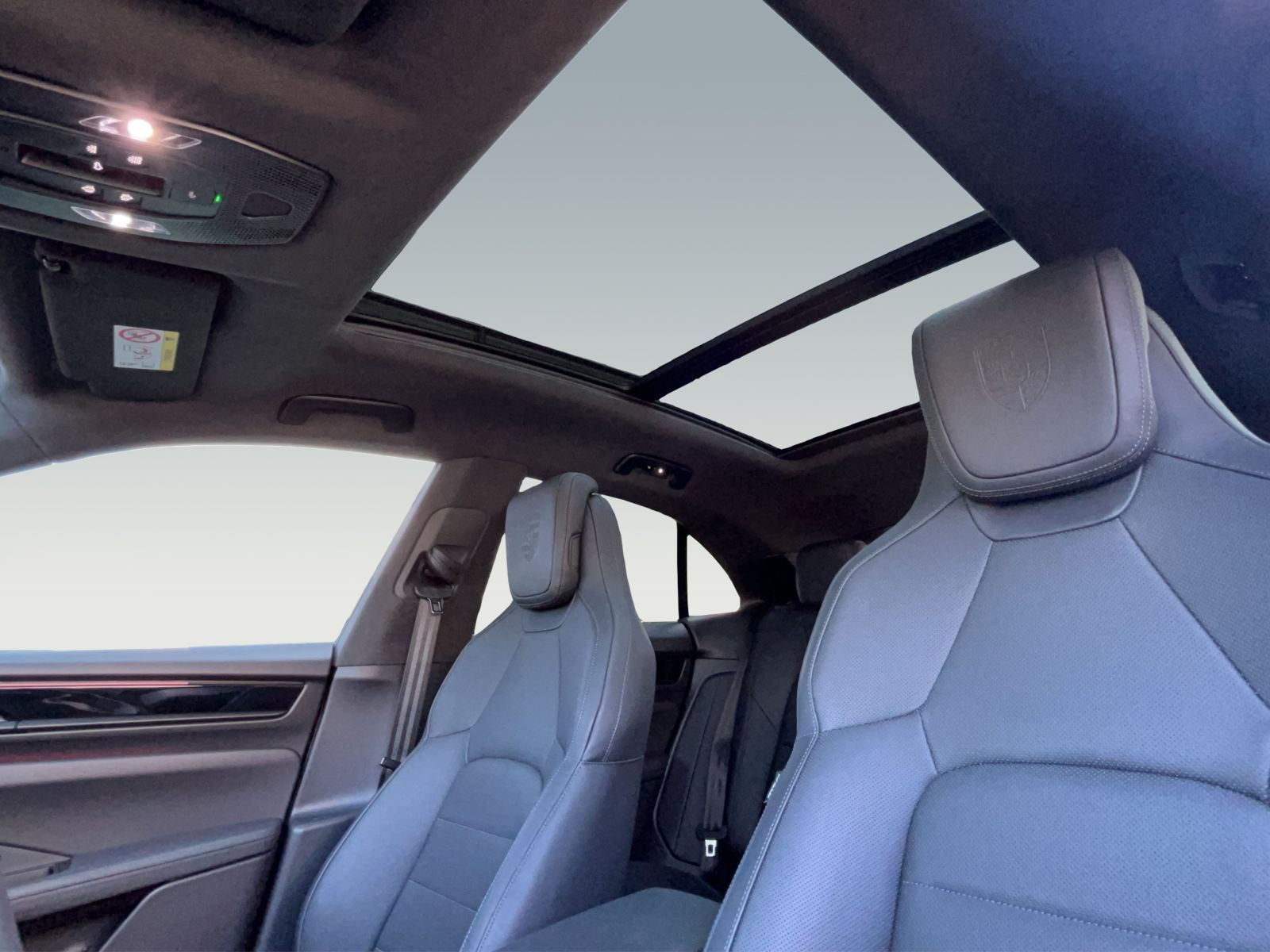 Porsche Macan 4S - Samsaru's Car Outlet