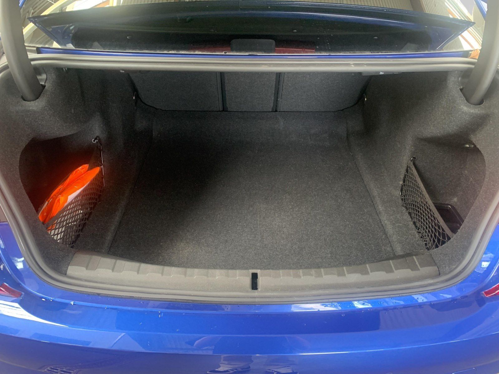 BMW 320i M Sport - Samsaru's Car Outlet