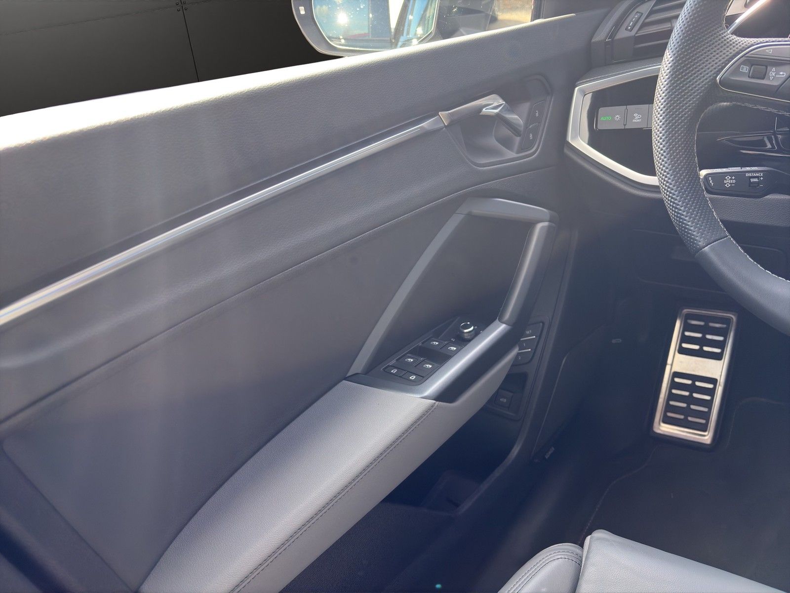 Audi Q3 Sportback 40 TDI S line AHK+Pano+Matrix+SONOS
