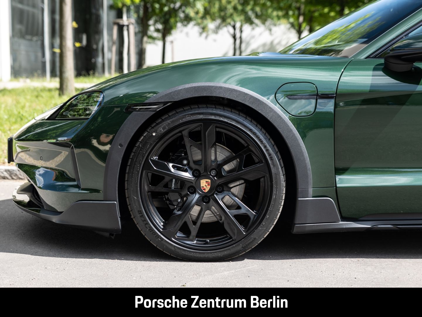 Porsche Taycan 4S Cross Turismo HD-Matrix HA-Lenkung