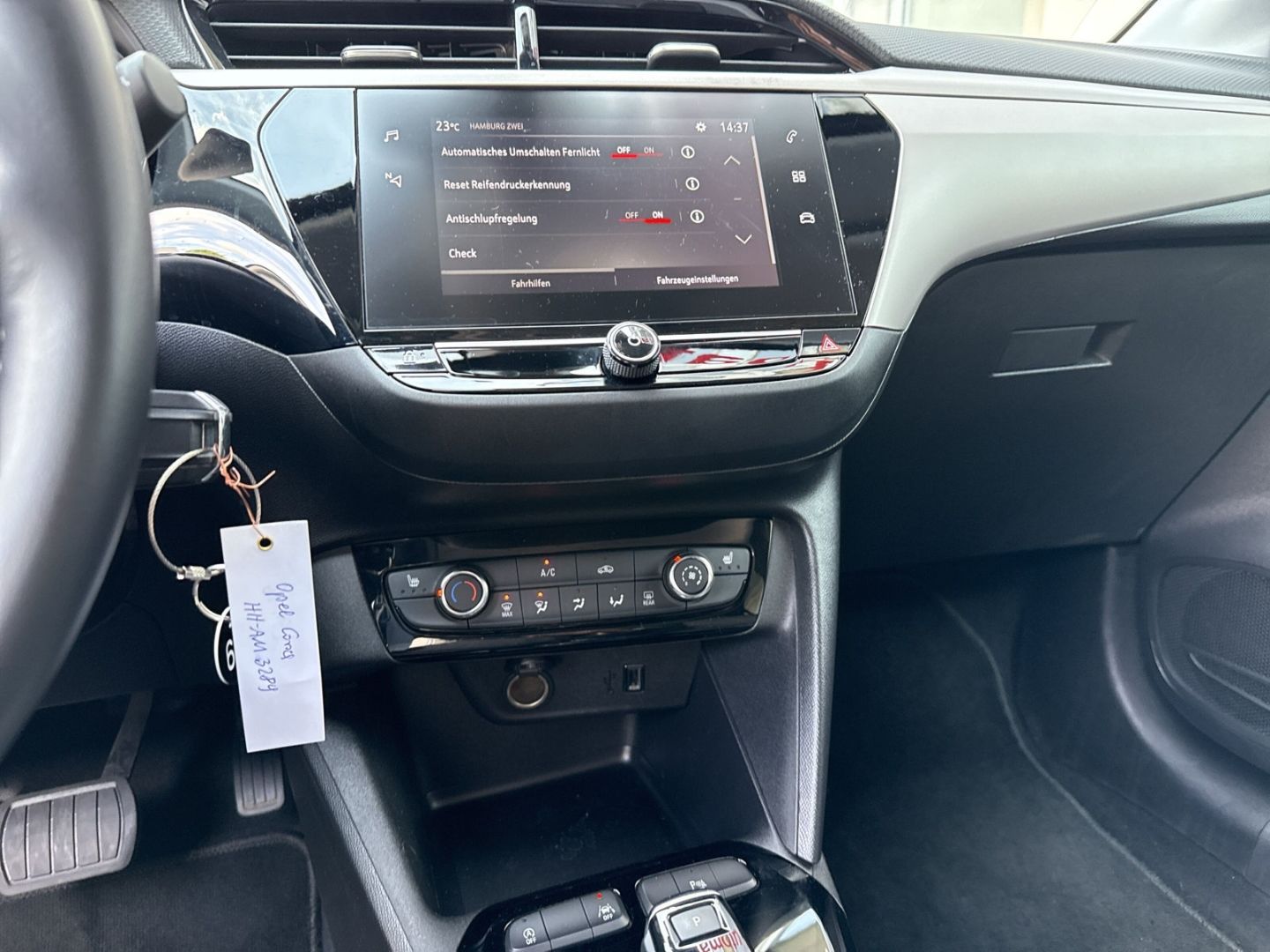 Opel Corsa Edition - Samsaru's Car Outlet