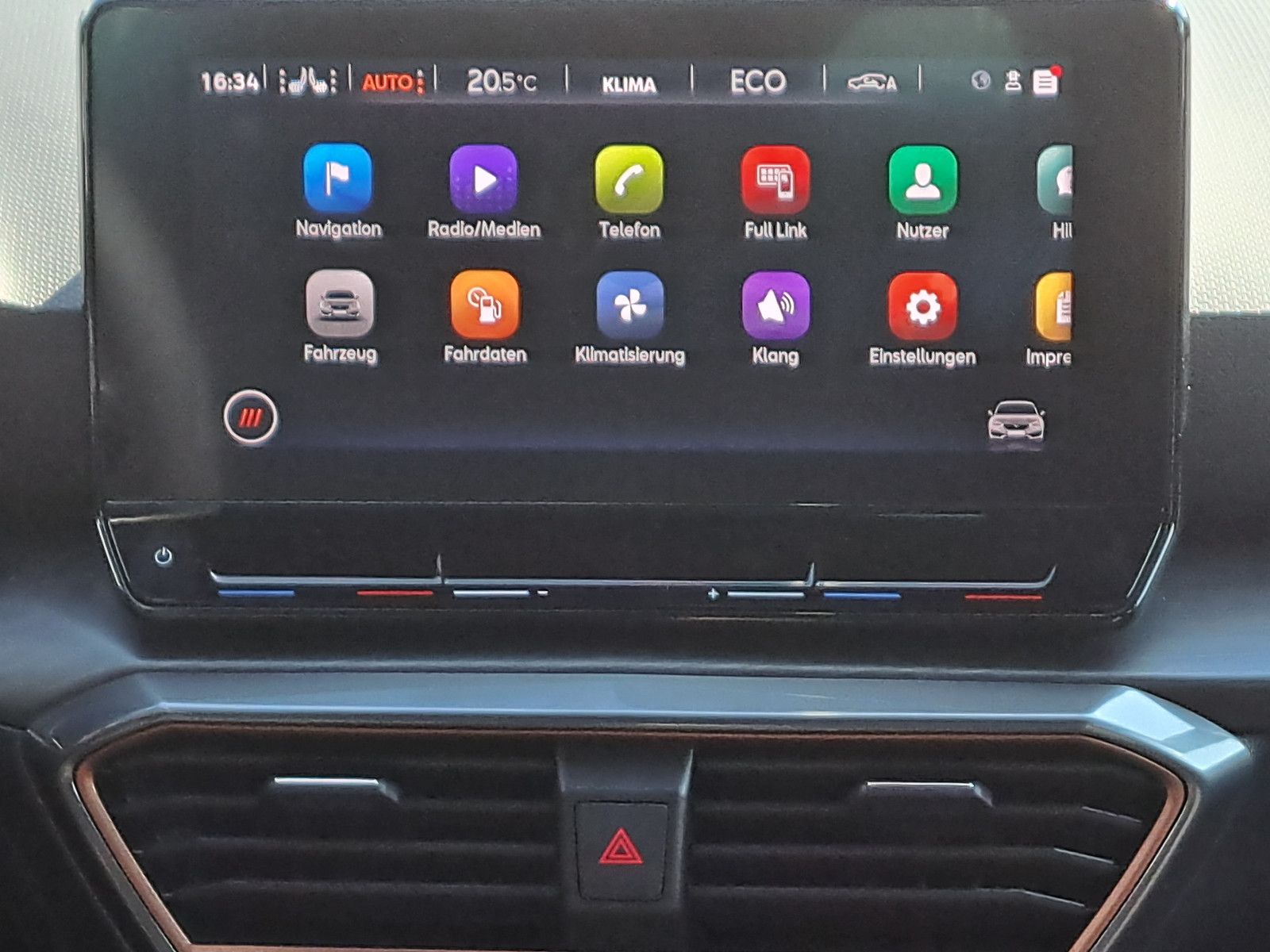 Cupra Leon VZ 1.4 e-Hybrid - Samsaru's Car Outlet