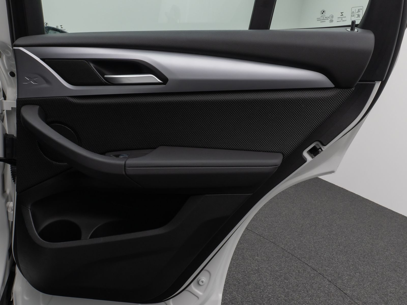 BMW X3 xD30e Panorama Kamera DAB HiFi WLAN Stop&Go