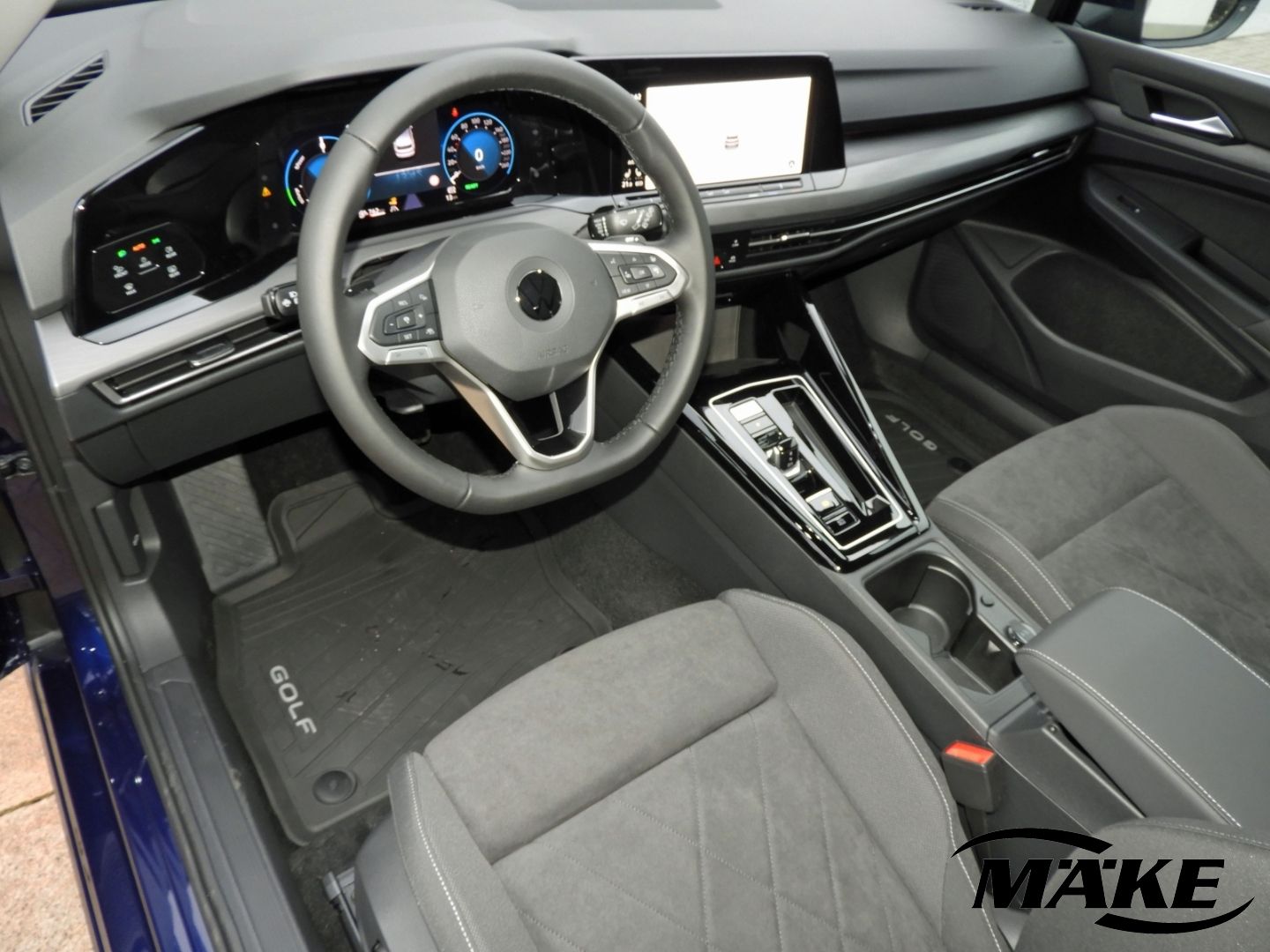 Volkswagen Golf Style 1.4 TSI eHybrid - Samsaru's Car Outlet