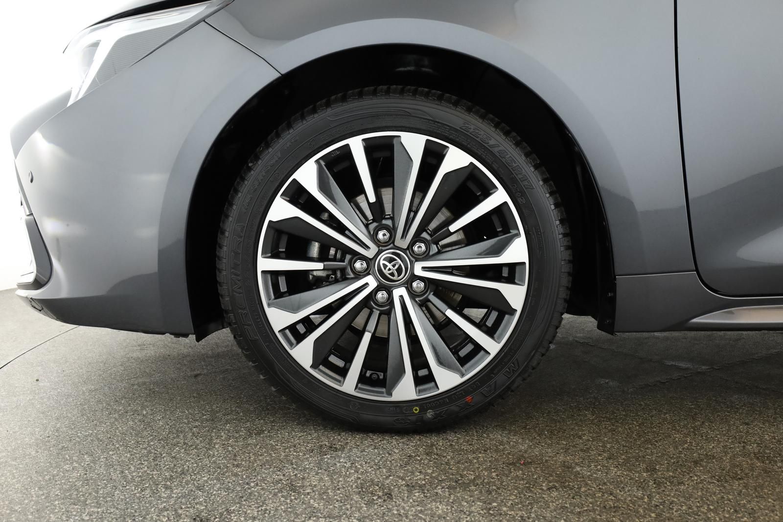 Toyota Corolla Touring Sports 1.8 CVT Team D Navi Kam