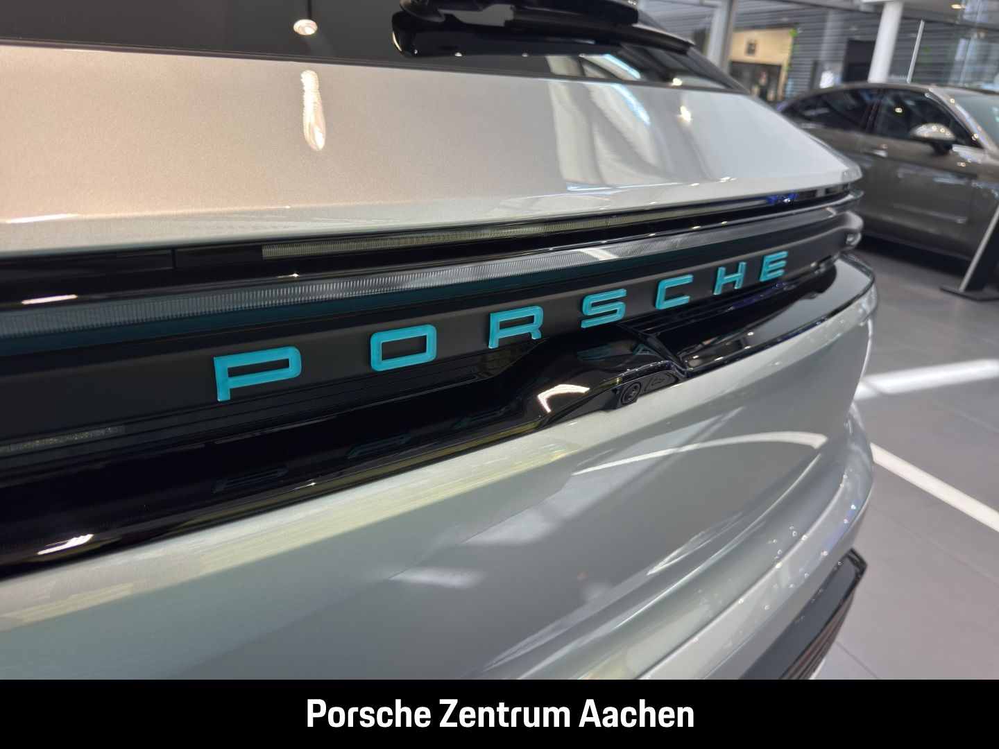 Porsche Macan Turbo BOSE InnoDrive Panorama LED-Matrix