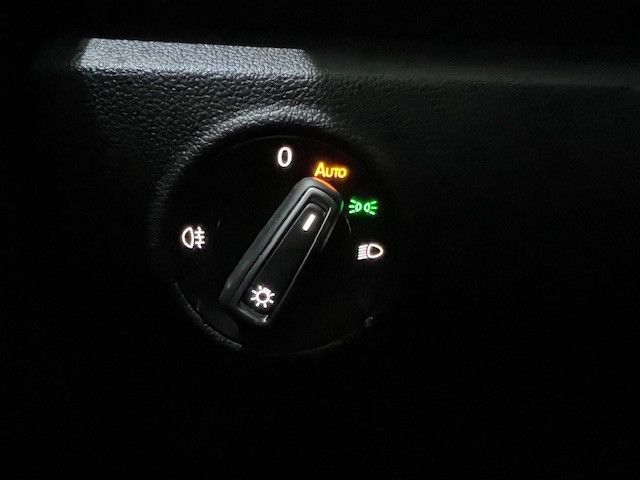 Volkswagen T-ROC R DSG 4M - Samsaru's Car Outlet