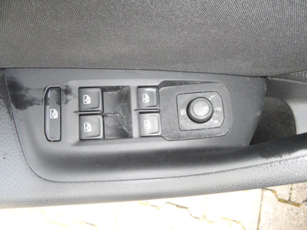 Volkswagen Passat 2.0 TDI SCR DSG - Samsaru's Car Outlet