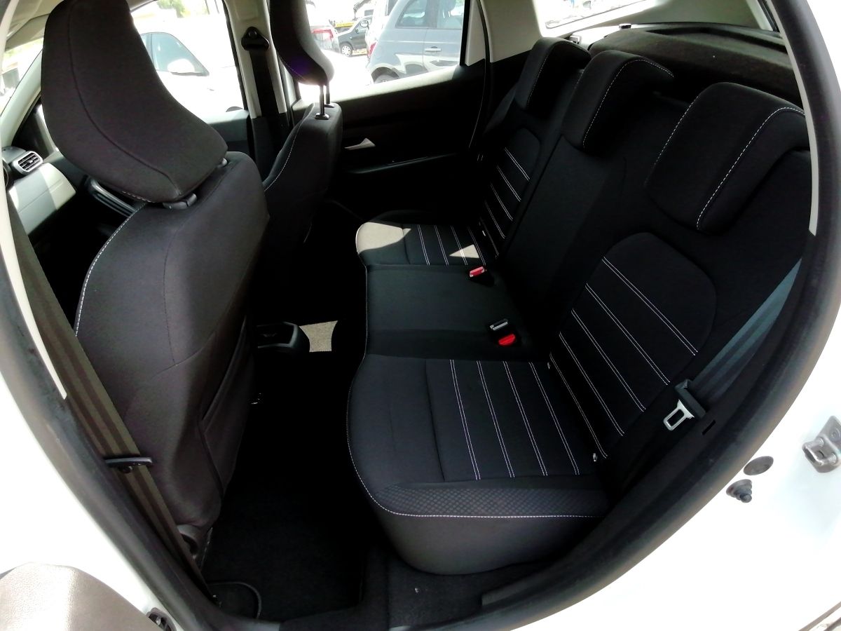 Dacia Duster Expression Blue d - Samsaru's Car Outlet