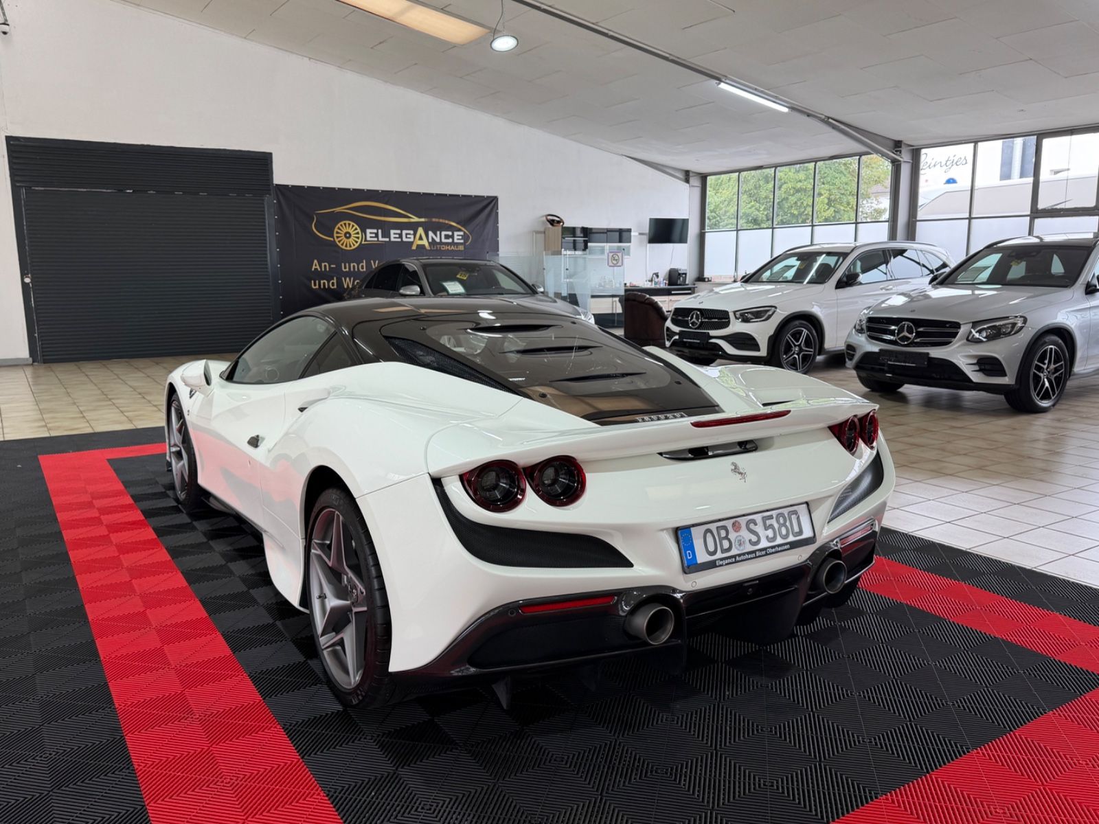 Ferrari F8 Carbon Paket/JBL/Lift