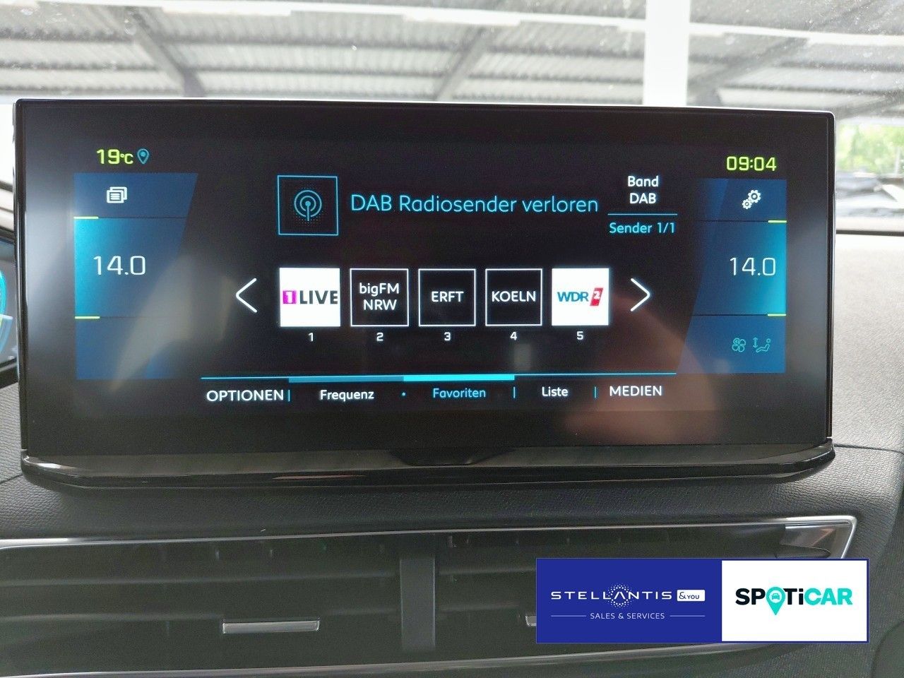Peugeot 3008 Hybrid 225 ROADTRIP*Standhzg.*LMF*Navi*RFK