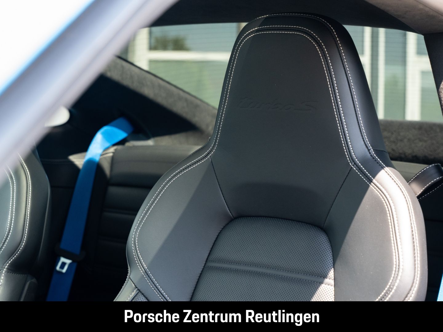 Porsche 992 911 Turbo S Burmester InnoDrive HA-Lenkung