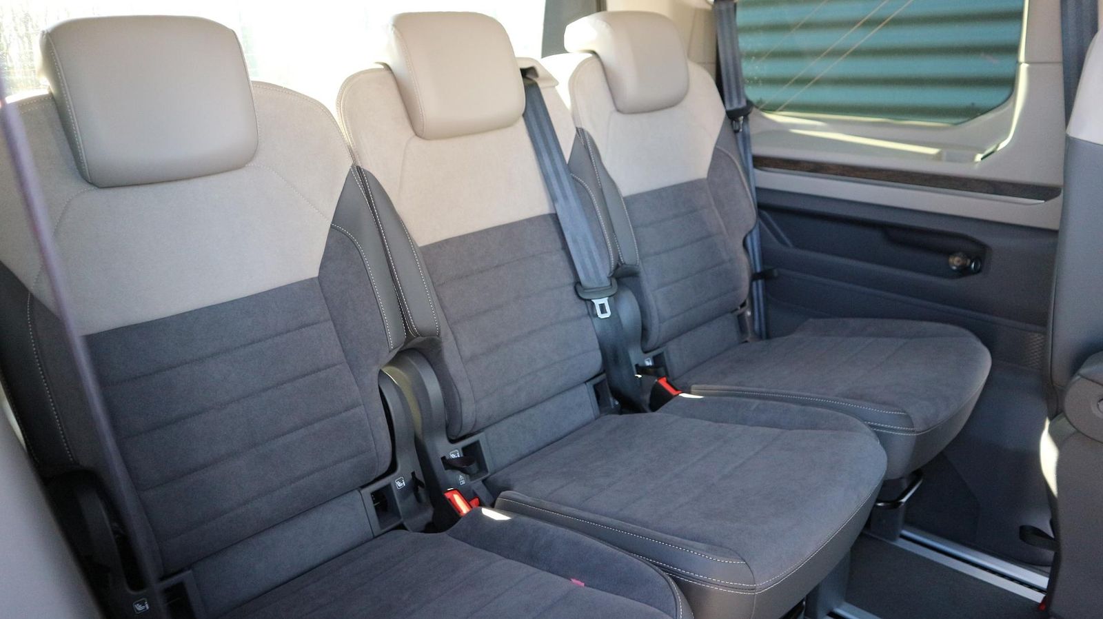 Volkswagen Multivan Style - Samsaru's Car Outlet