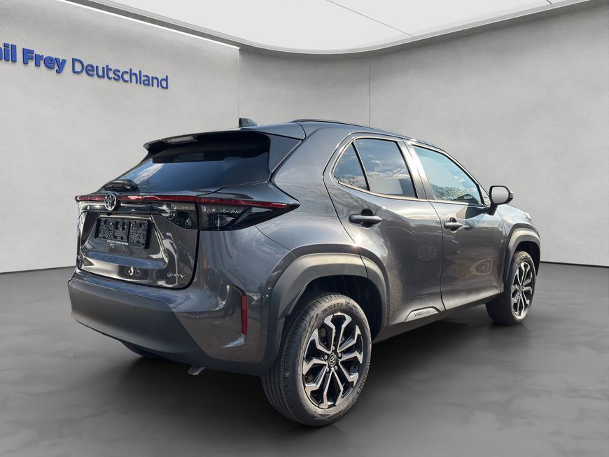 Toyota Yaris Cross Hybrid Teamplayer, Winter- & Safety-