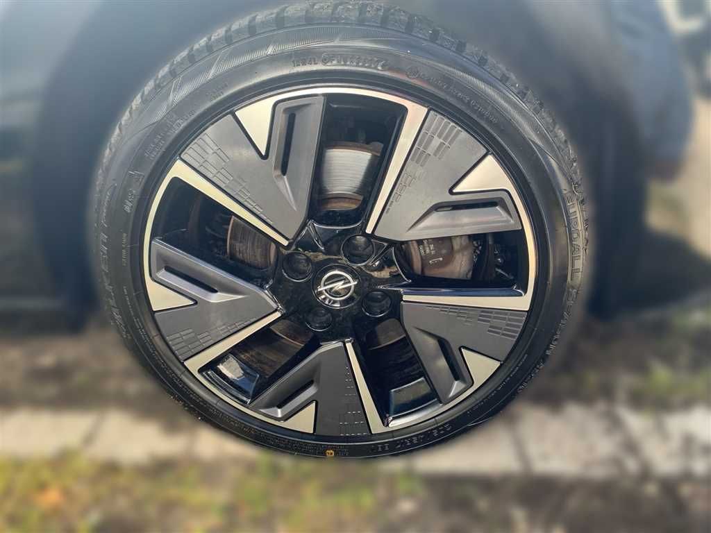 Opel Corsa -e Elegance - Samsaru's Car Outlet