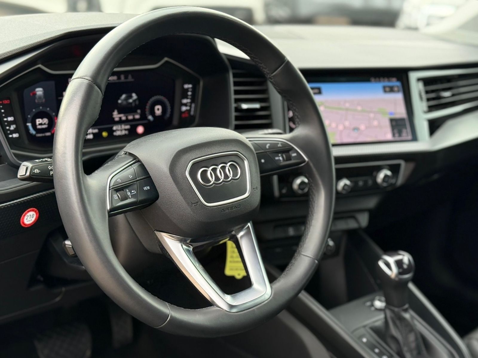 Audi A1 Sportback 30 TFSI LED Kamera ACC DigiTacho Na