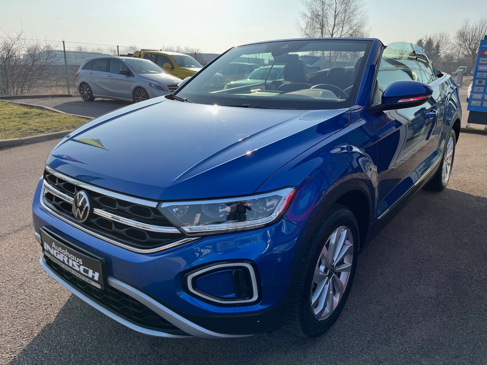 Volkswagen T-Roc Style-Edition - Samsaru's Car Outlet