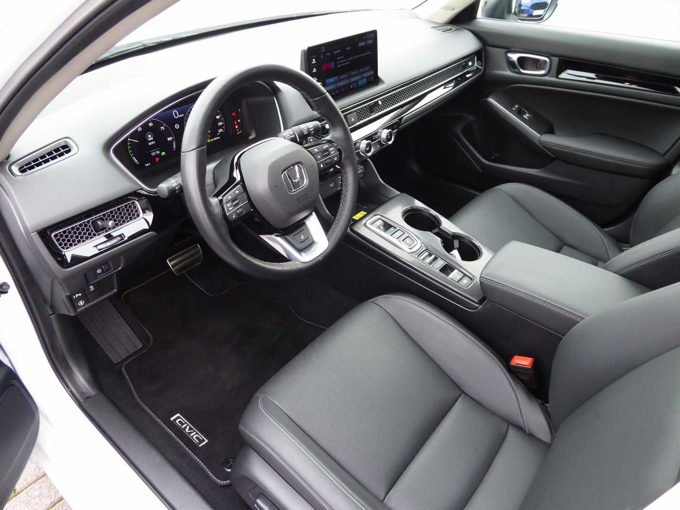 Honda Civic e:HEV 2.0 i-MMD Hybrid Advance / AHK / Spo