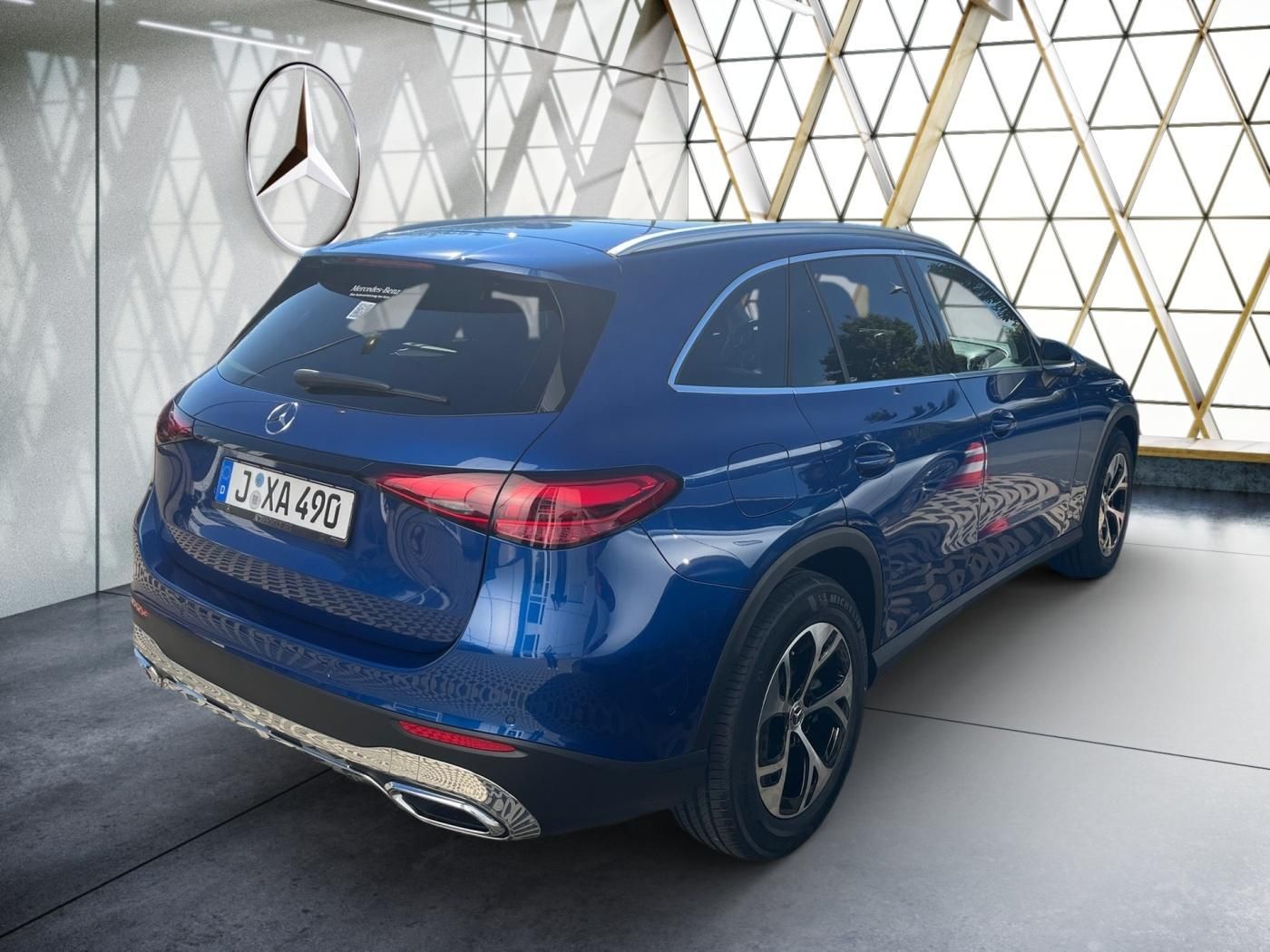 Mercedes-Benz GLC 220 d 4MATIC Avantgarde StHz*AHK*Pano*Memory