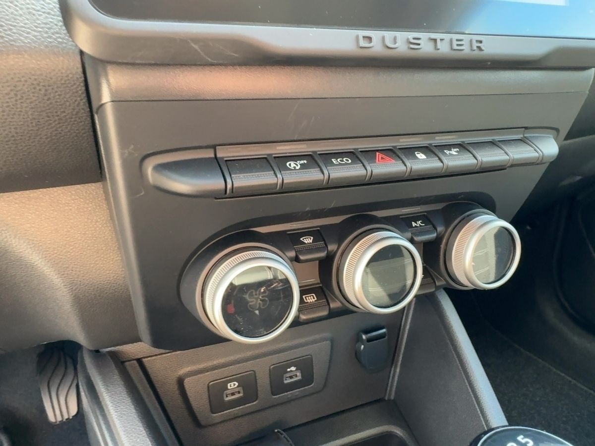 Dacia Duster 1.0 TCe JOURNEY - Samsaru's Car Outlet