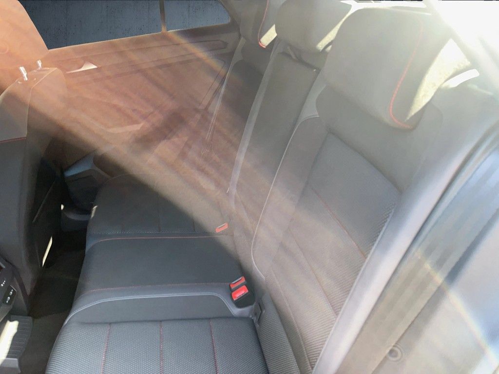 Volkswagen T-Roc 1.5 TSI Sport Black - Samsaru's Car Outlet