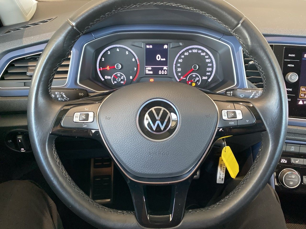 Volkswagen T-Roc 1.0 TSI United - Samsaru's Car Outlet