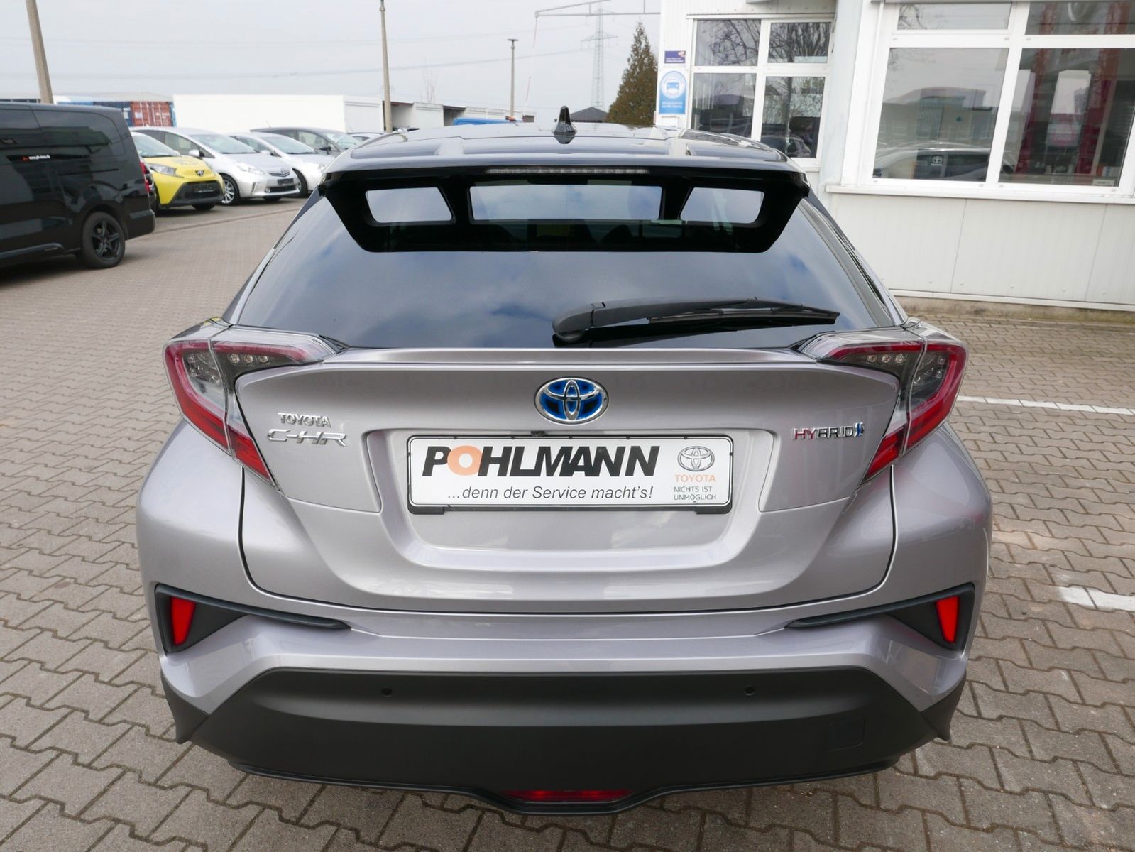 Toyota C-HR Hybrid Style Selection - Samsaru's Car Outlet