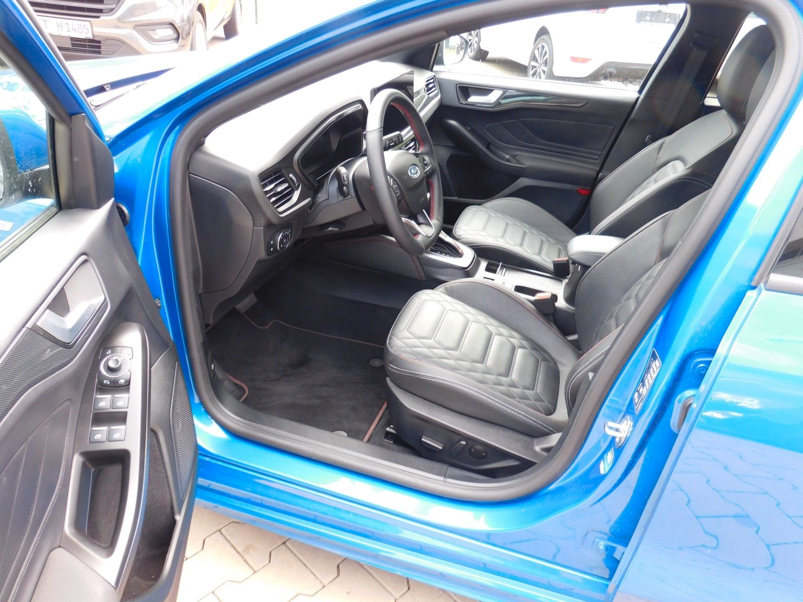 Ford Focus Turnier 1.0 EcoBoost Aut. ST-Line X*4J.GAR