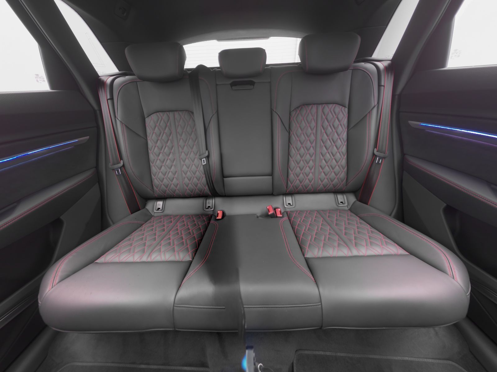 Audi Q8 e-tron S line 55 quattro *Opt.schw*PANO*AHK*