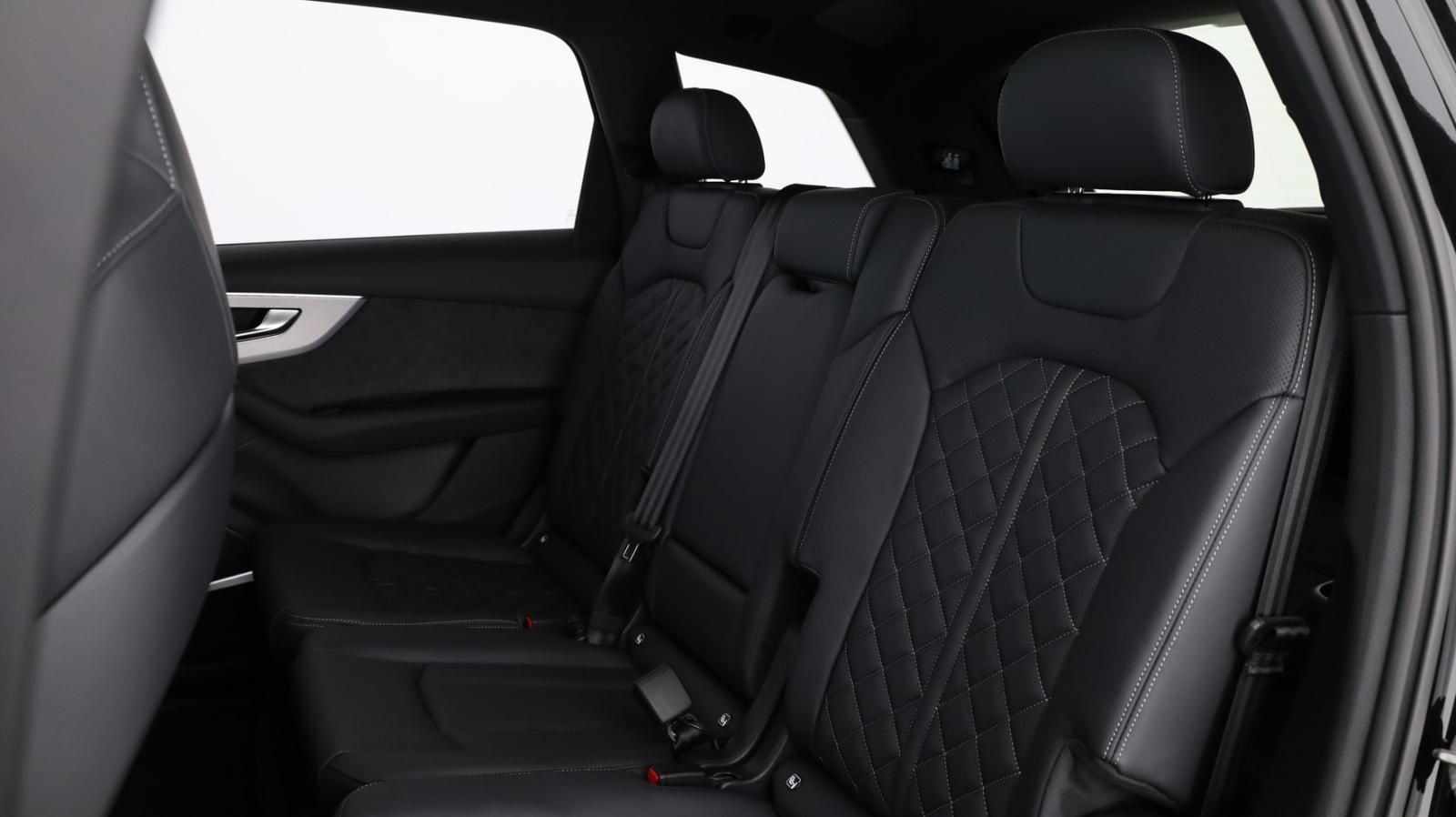 Audi Q7 50 TDI quattro S line