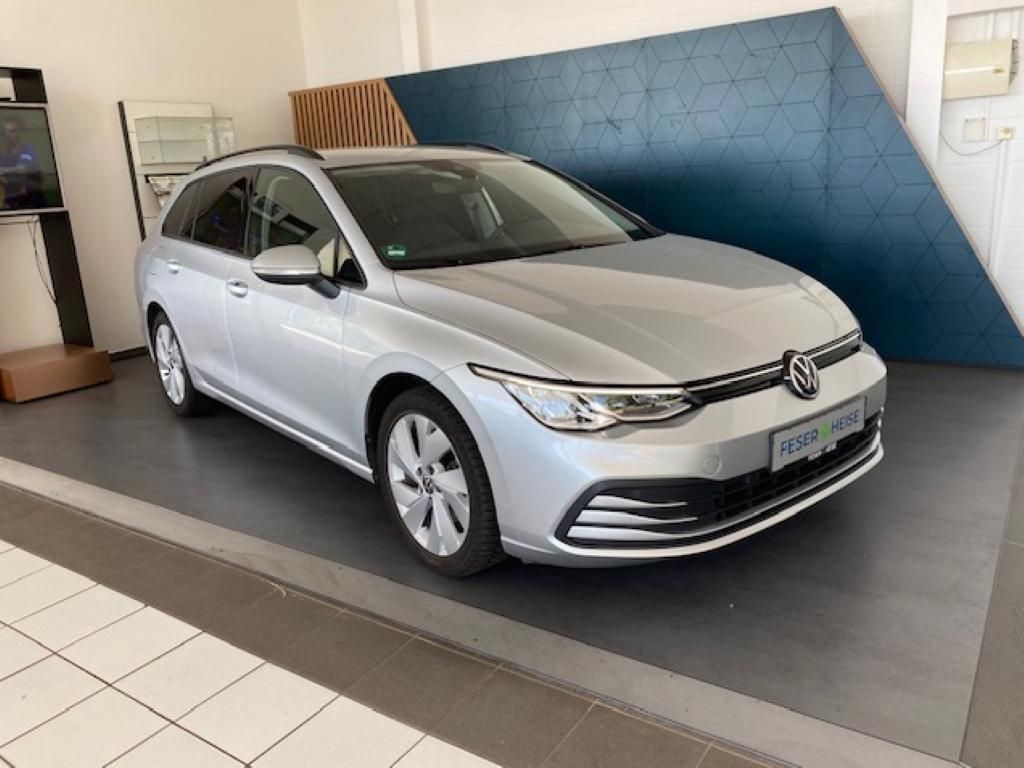 Volkswagen Golf VIII Variant Life - Samsaru's Car Outlet
