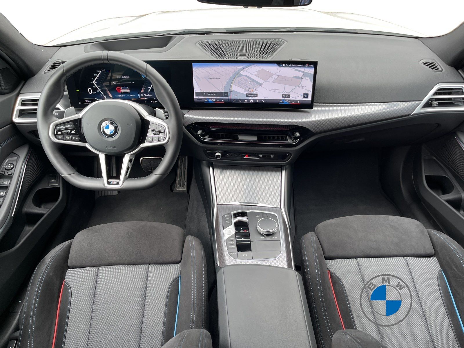 BMW 320d xDrive Touring M Sport AHK Pano LED