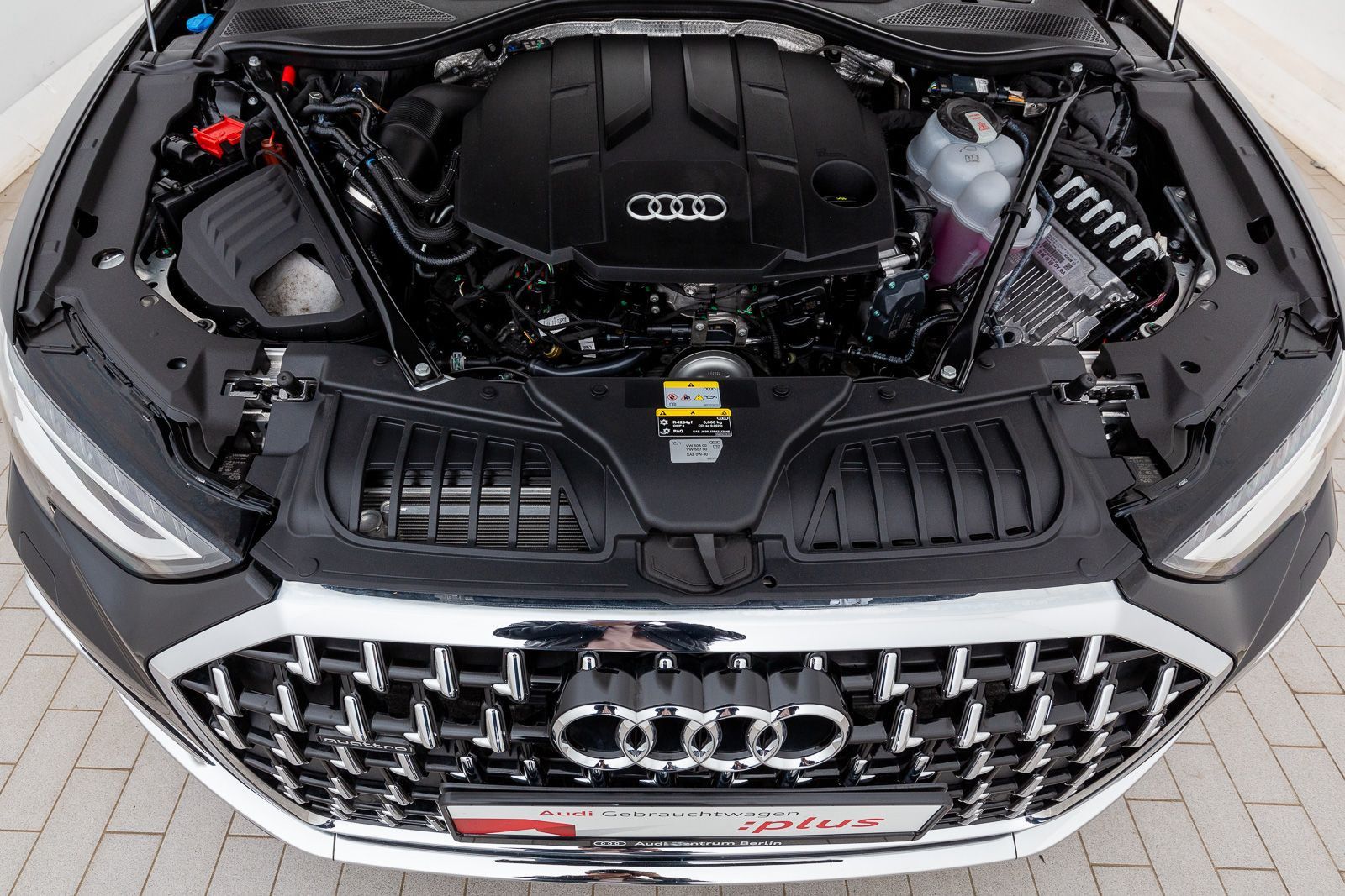 Audi A8 50 TDI quattro tiptr. - Samsaru's Car Outlet