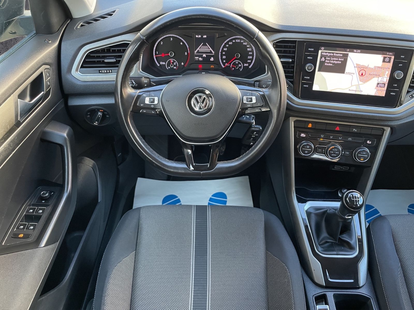 Volkswagen T-Roc Style TDI - Samsaru's Car Outlet