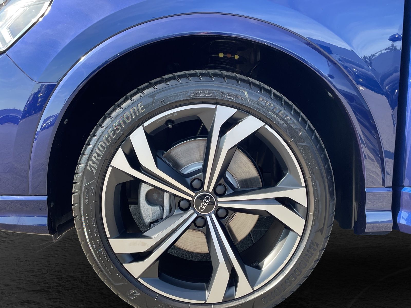 Audi Q3 45 TFSI quattro s tronic S line  AHK Navi LED