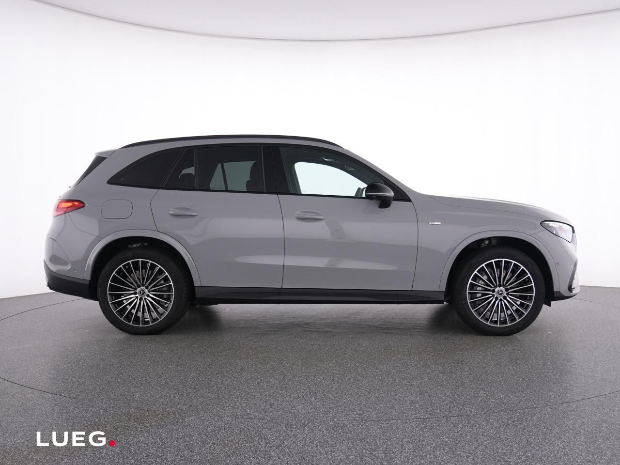 Mercedes-Benz GLC 300 de 4M AMG+NIGHT+20''+PANO+AHK+DIG.LIGHT+