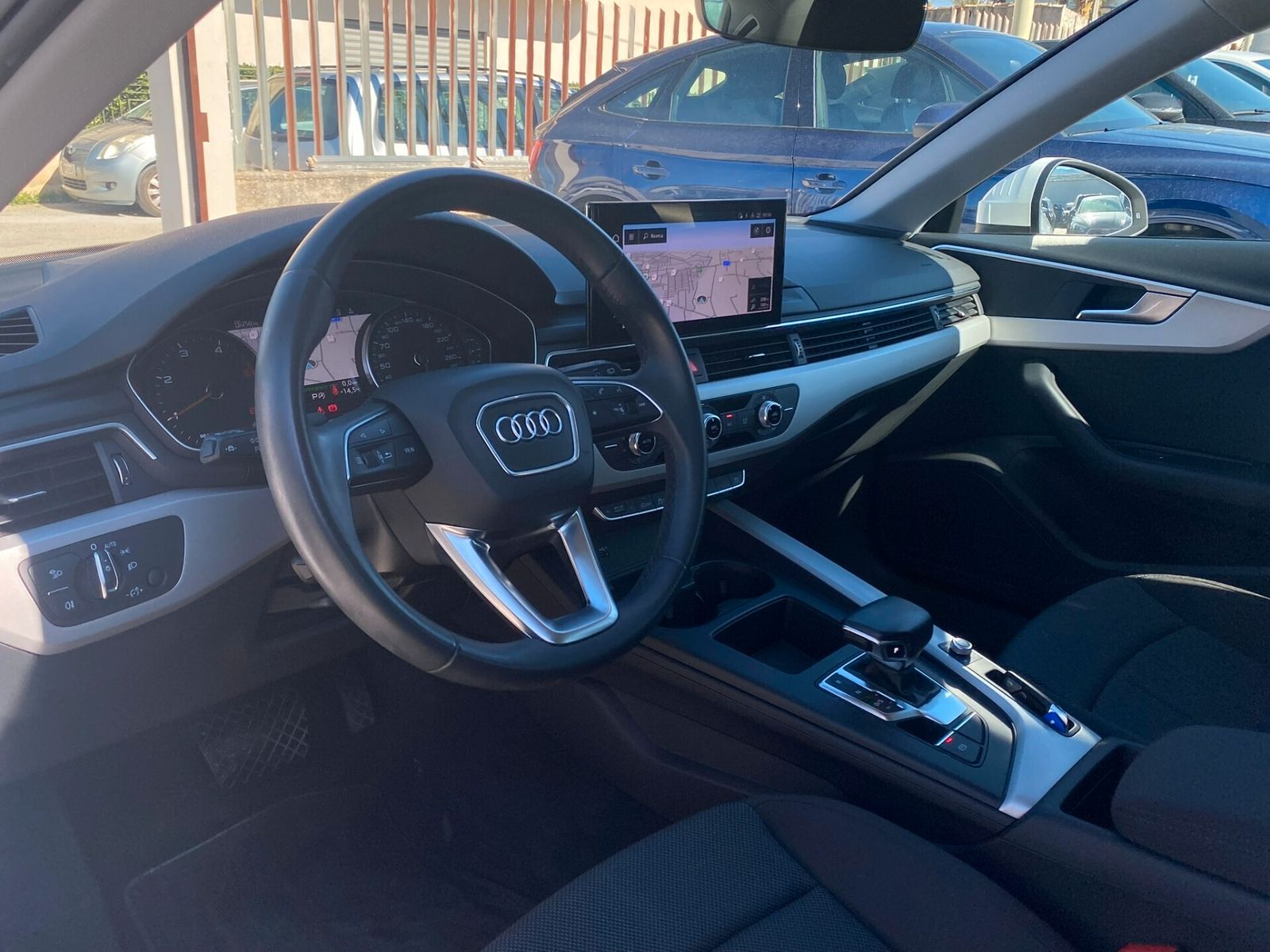 Audi A4 Avant Business 2.0 TDI s-tronic - Samsaru's Car Outlet