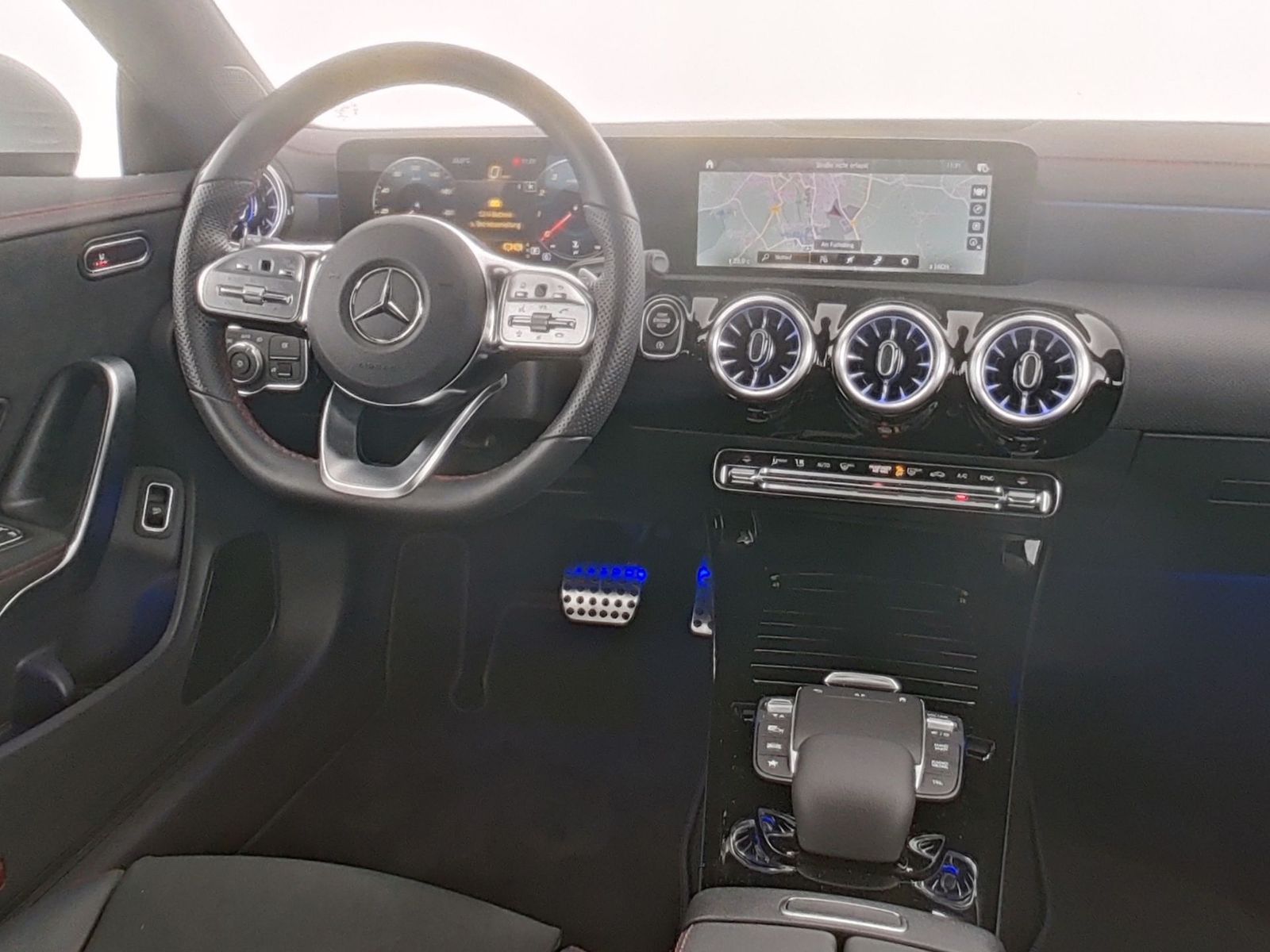 Mercedes-Benz CLA 250 AMG Line - Samsaru's Car Outlet