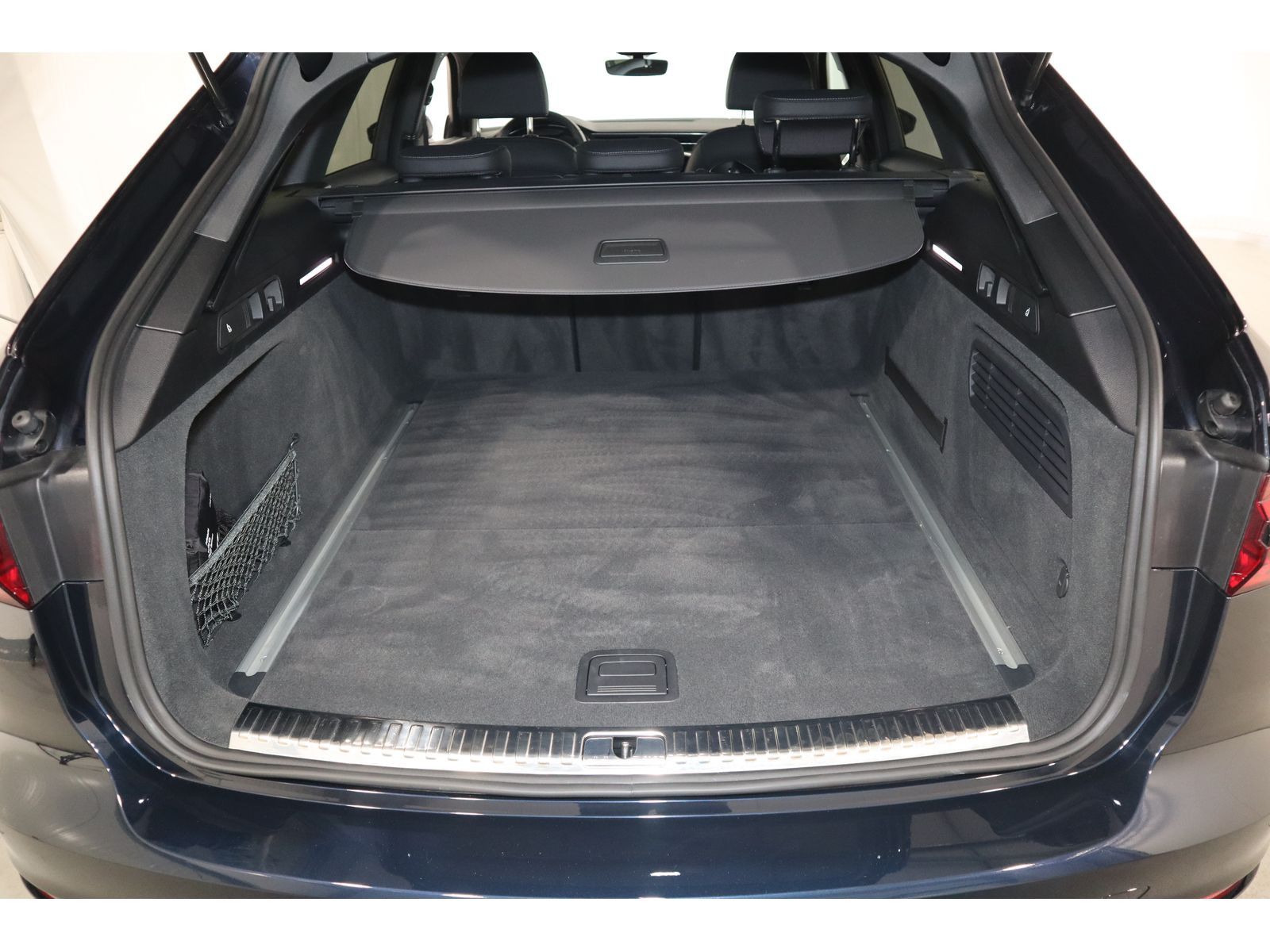 Audi A6 Avant 40 TDI advanced - Samsaru's Car Outlet