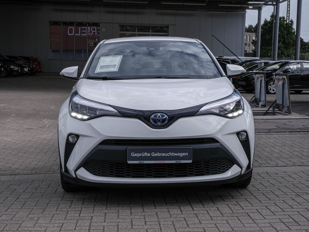 Toyota C-HR HYBRID Flow - Samsaru's Car Outlet